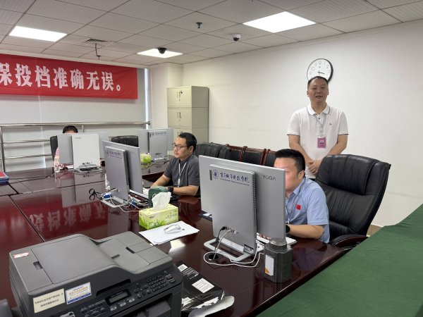 专业炒股配资咨询 探访重庆高考录取场：“考生”变“新生”，要过哪几关？